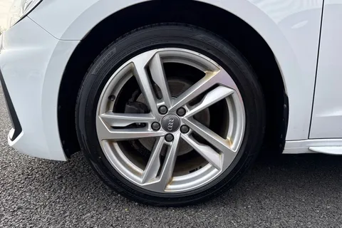 SO69ODN Audi A1 1.0 TFSI 30 S line Sportback S Tronic Euro 6 (s/s) 5dr Thumbnail #24