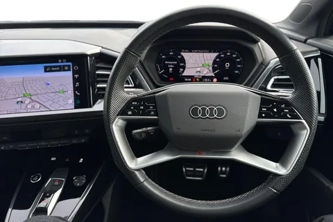 18 of 63 for Audi Q4 e-tron Q4 Sportback S line 40 e-tron 150,00 kW