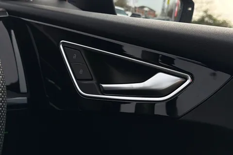 21 of 63 for Audi Q4 e-tron Q4 Sportback S line 40 e-tron 150,00 kW