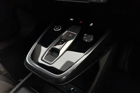 23 of 63 for Audi Q4 e-tron Q4 Sportback S line 40 e-tron 150,00 kW