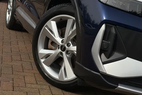 26 of 63 for Audi Q4 e-tron Q4 Sportback S line 40 e-tron 150,00 kW