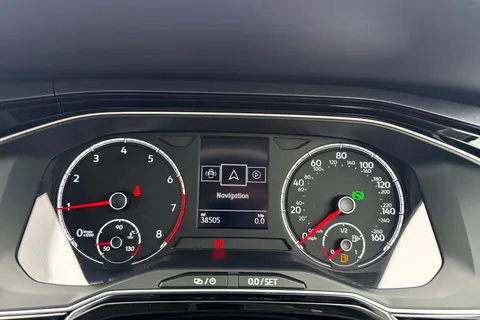 OY71ZDV Volkswagen Polo 1.0 TSI SEL DSG Euro 6 (s/s) 5dr Thumbnail #47