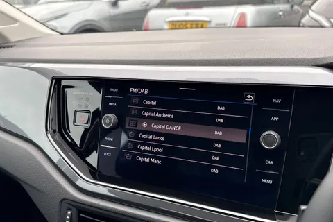 OY71ZDV Volkswagen Polo 1.0 TSI SEL DSG Euro 6 (s/s) 5dr Thumbnail #49