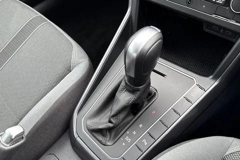 OY71ZDV Volkswagen Polo 1.0 TSI SEL DSG Euro 6 (s/s) 5dr Thumbnail #57