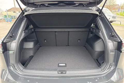  Volkswagen Tiguan 2.0 TDI R-Line DSG Euro 6 (s/s) 5dr Thumbnail #7