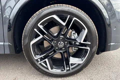  Volkswagen Tiguan 2.0 TDI R-Line DSG Euro 6 (s/s) 5dr Thumbnail #10
