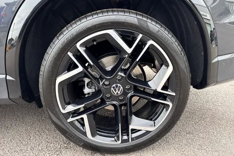  Volkswagen Tiguan 2.0 TDI R-Line DSG Euro 6 (s/s) 5dr Thumbnail #12