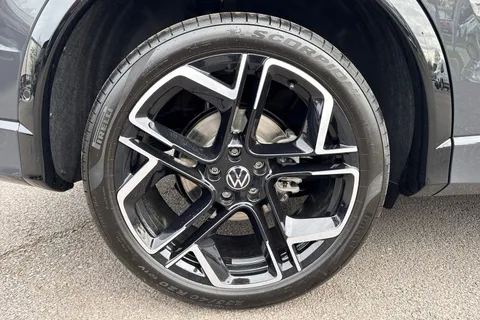  Volkswagen Tiguan 2.0 TDI R-Line DSG Euro 6 (s/s) 5dr Thumbnail #13