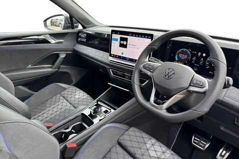  Volkswagen Tiguan 2.0 TDI R-Line DSG Euro 6 (s/s) 5dr Thumbnail #14