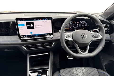  Volkswagen Tiguan 2.0 TDI R-Line DSG Euro 6 (s/s) 5dr Thumbnail #18