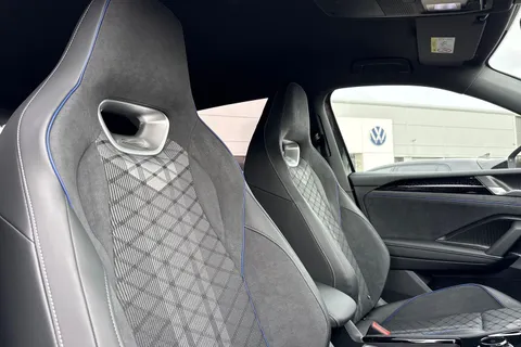  Volkswagen Tiguan 2.0 TDI R-Line DSG Euro 6 (s/s) 5dr Thumbnail #24