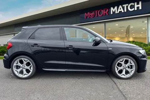 BR19WXG Audi A1 1.0 TFSI 30 S line Sportback Euro 6 (s/s) 5dr Thumbnail #4