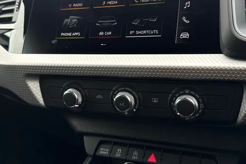 BR19WXG Audi A1 1.0 TFSI 30 S line Sportback Euro 6 (s/s) 5dr Thumbnail #23