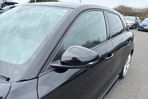 BR19WXG Audi A1 1.0 TFSI 30 S line Sportback Euro 6 (s/s) 5dr Thumbnail #30