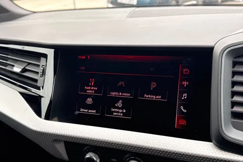 BR19WXG Audi A1 1.0 TFSI 30 S line Sportback Euro 6 (s/s) 5dr Thumbnail #52