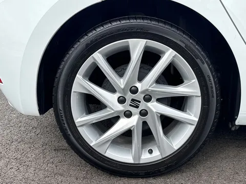 7 of 43 for SEAT IBIZA 1.0 TSI 95 FR 5dr