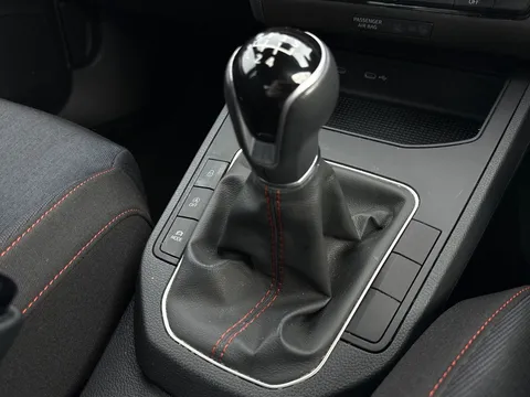 39 of 43 for SEAT IBIZA 1.0 TSI 95 FR 5dr