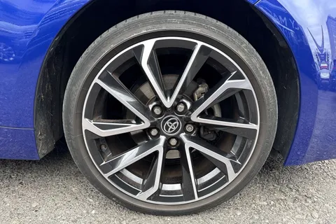 MK73LNW Toyota Corolla 1.8 Hybrid Excel 5dr CVT Thumbnail #15