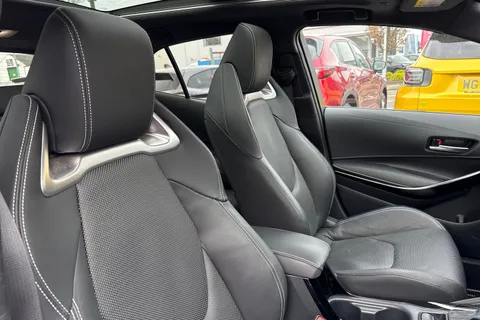 MK73LNW Toyota Corolla 1.8 Hybrid Excel 5dr CVT Thumbnail #25