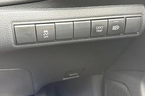 MK73LNW Toyota Corolla 1.8 Hybrid Excel 5dr CVT Thumbnail #39