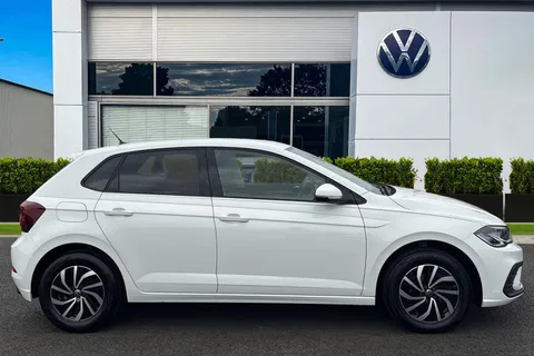 MK23NUF Volkswagen Polo 1.0 Life 5dr **REAR TINTS, REAR VIEW CAMERA** Thumbnail #4