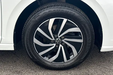 MK23NUF Volkswagen Polo 1.0 Life 5dr **REAR TINTS, REAR VIEW CAMERA** Thumbnail #13