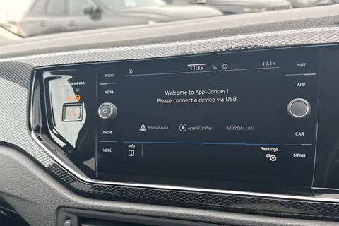 MK23NUF Volkswagen Polo 1.0 Life 5dr **REAR TINTS, REAR VIEW CAMERA** Thumbnail #18