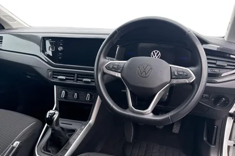 MK23NUF Volkswagen Polo 1.0 Life 5dr **REAR TINTS, REAR VIEW CAMERA** Thumbnail #19