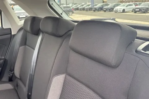 MK23NUF Volkswagen Polo 1.0 Life 5dr **REAR TINTS, REAR VIEW CAMERA** Thumbnail #20