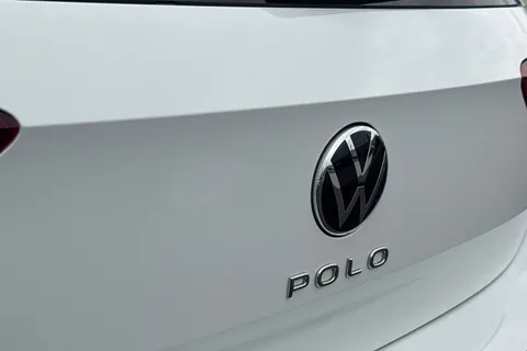 MK23NUF Volkswagen Polo 1.0 Life 5dr **REAR TINTS, REAR VIEW CAMERA** Thumbnail #29