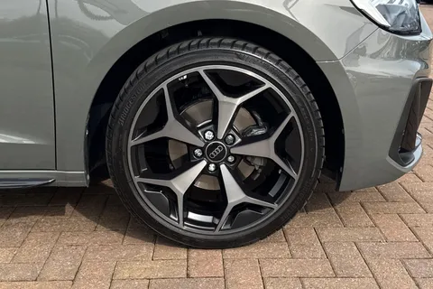 BV25ECW Audi A1 Black Edition 30 TFSI  116 PS S tronic Thumbnail #11