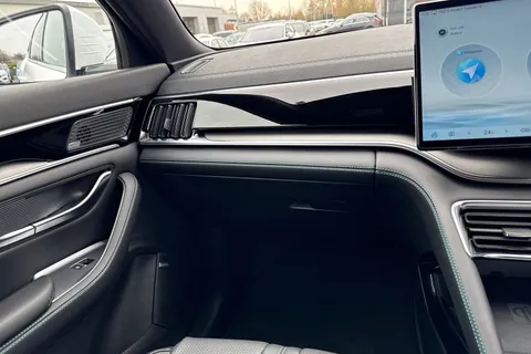 LD25YWC BYD Seal U 1.5 18.3kWh Boost CVT Auto Euro 6 (s/s) 5dr Thumbnail #16