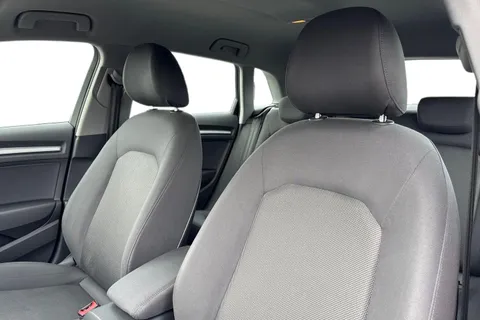 YL69UGZ Audi A3 1.0 TFSI 30 SE Technik Sportback Euro 6 (s/s) 5dr Thumbnail #17