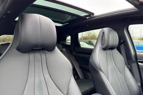 LD25YWC BYD Seal U 1.5 18.3kWh Boost CVT Auto Euro 6 (s/s) 5dr Thumbnail #22