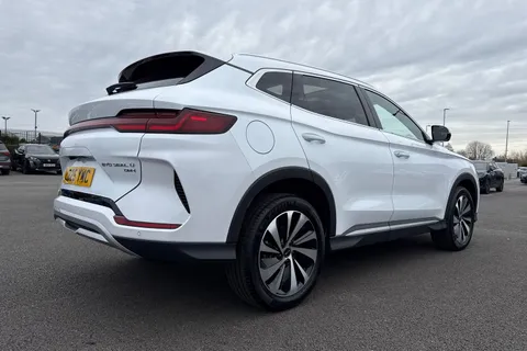 LD25YWC BYD Seal U 1.5 18.3kWh Boost CVT Auto Euro 6 (s/s) 5dr Thumbnail #35