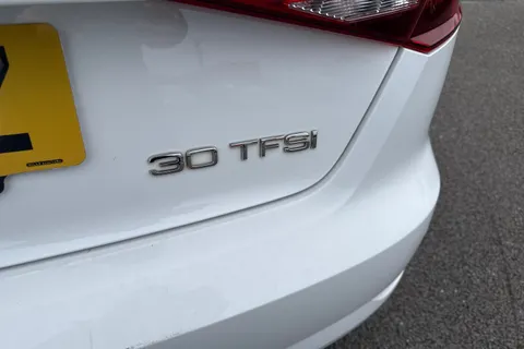 YL69UGZ Audi A3 1.0 TFSI 30 SE Technik Sportback Euro 6 (s/s) 5dr Thumbnail #35