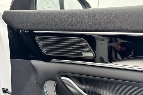 LD25YWC BYD Seal U 1.5 18.3kWh Boost CVT Auto Euro 6 (s/s) 5dr Thumbnail #42