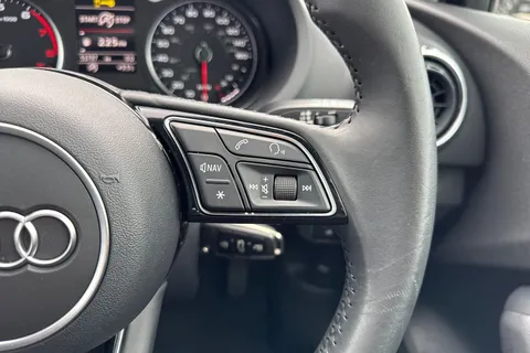 YL69UGZ Audi A3 1.0 TFSI 30 SE Technik Sportback Euro 6 (s/s) 5dr Thumbnail #41