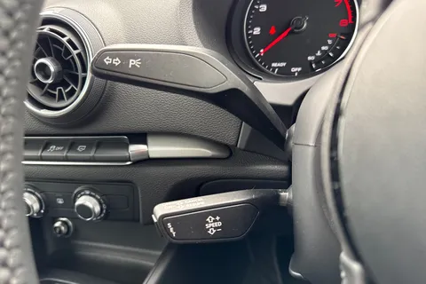 YL69UGZ Audi A3 1.0 TFSI 30 SE Technik Sportback Euro 6 (s/s) 5dr Thumbnail #42