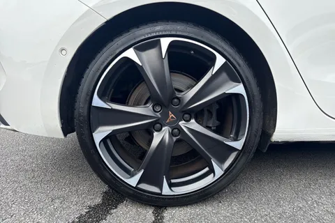 DP21CXM CUPRA Leon 1.4 eHybrid 12.8kWh VZ2 DSG Euro 6 (s/s) 5dr Thumbnail #7