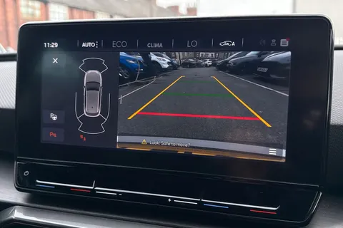 DP21CXM CUPRA Leon 1.4 eHybrid 12.8kWh VZ2 DSG Euro 6 (s/s) 5dr Thumbnail #38