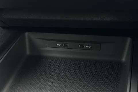 DP21CXM CUPRA Leon 1.4 eHybrid 12.8kWh VZ2 DSG Euro 6 (s/s) 5dr Thumbnail #40