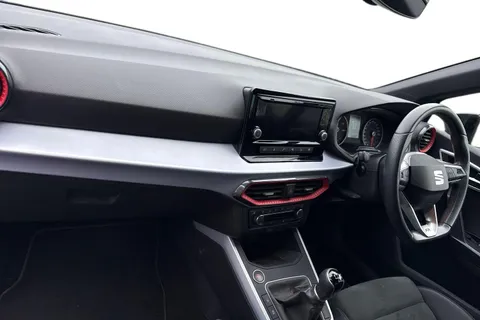 DH23LLT SEAT Arona 1.0 TSI FR Edition Euro 6 (s/s) 5dr Thumbnail #9