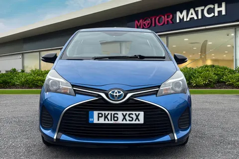 PK16XSX Toyota Yaris 1.5 VVT-h Active E-CVT Euro 6 5dr Thumbnail #7