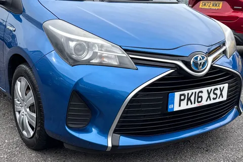 PK16XSX Toyota Yaris 1.5 VVT-h Active E-CVT Euro 6 5dr Thumbnail #10