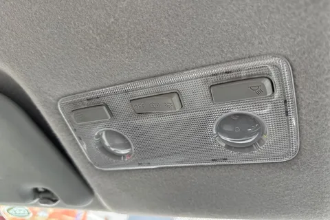 PK16XSX Toyota Yaris 1.5 VVT-h Active E-CVT Euro 6 5dr Thumbnail #41