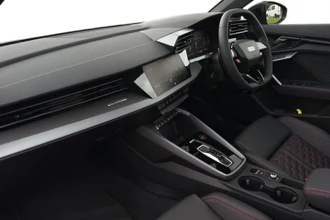 BT74VHK Audi RS 3 RS 3 Saloon Carbon Vorsprung 400 PS S tronic Thumbnail #15