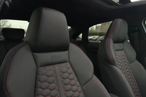 BT74VHK Audi RS 3 RS 3 Saloon Carbon Vorsprung 400 PS S tronic Thumbnail #24
