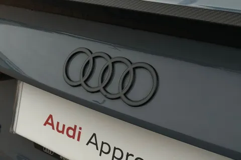 BT74VHK Audi RS 3 RS 3 Saloon Carbon Vorsprung 400 PS S tronic Thumbnail #44