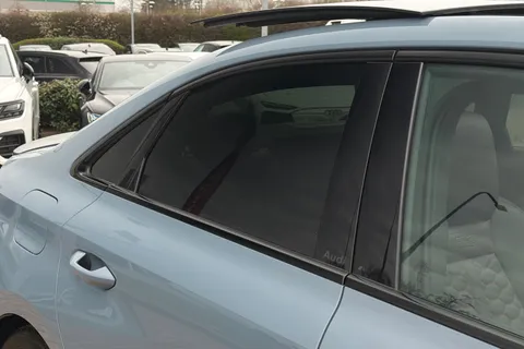 BT74VHK Audi RS 3 RS 3 Saloon Carbon Vorsprung 400 PS S tronic Thumbnail #51